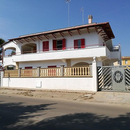 Villa Angela Chiara Порто Чезарео Екстериор снимка