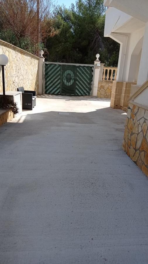 Villa Angela Chiara Порто Чезарео Екстериор снимка