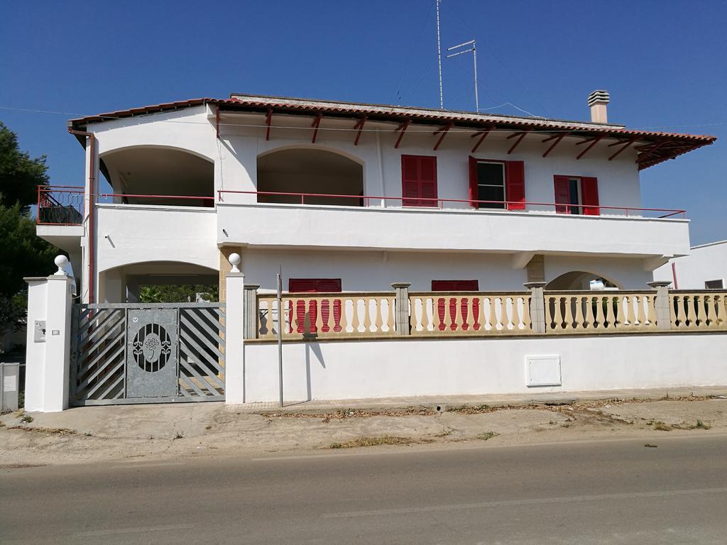 Villa Angela Chiara Порто Чезарео Екстериор снимка