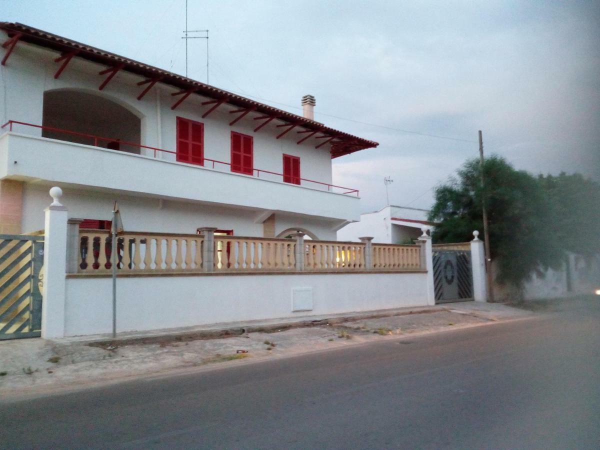 Villa Angela Chiara Порто Чезарео Екстериор снимка